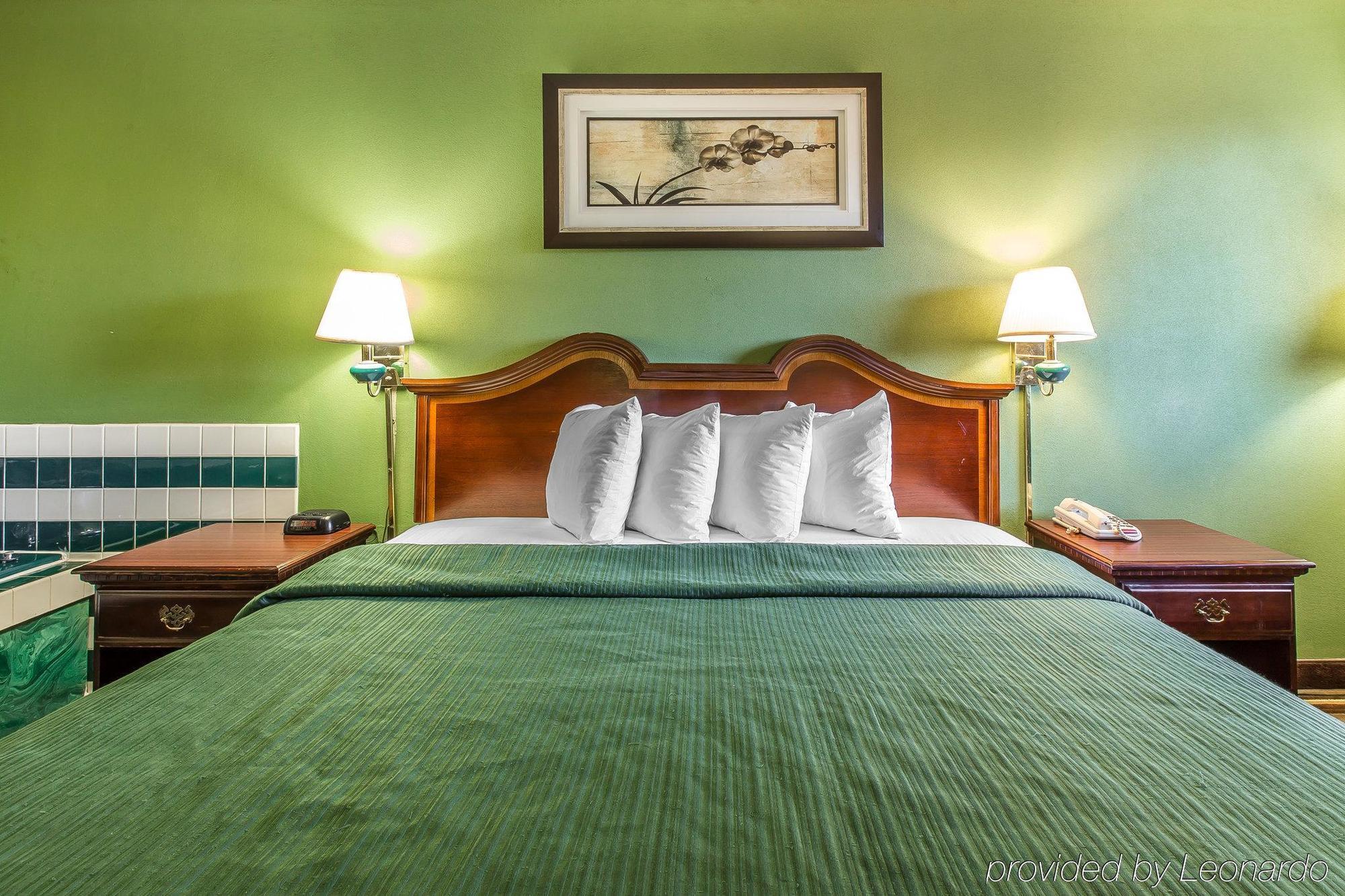 Quality Inn And Suites Macon Exteriér fotografie